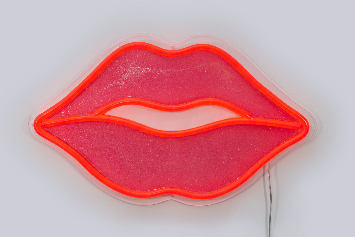 Red lips neon sign with pink glitter